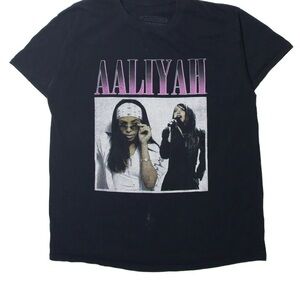 3/$25 Aaliyah Graphic Tee Black Vintage Style Band Shirt Size M